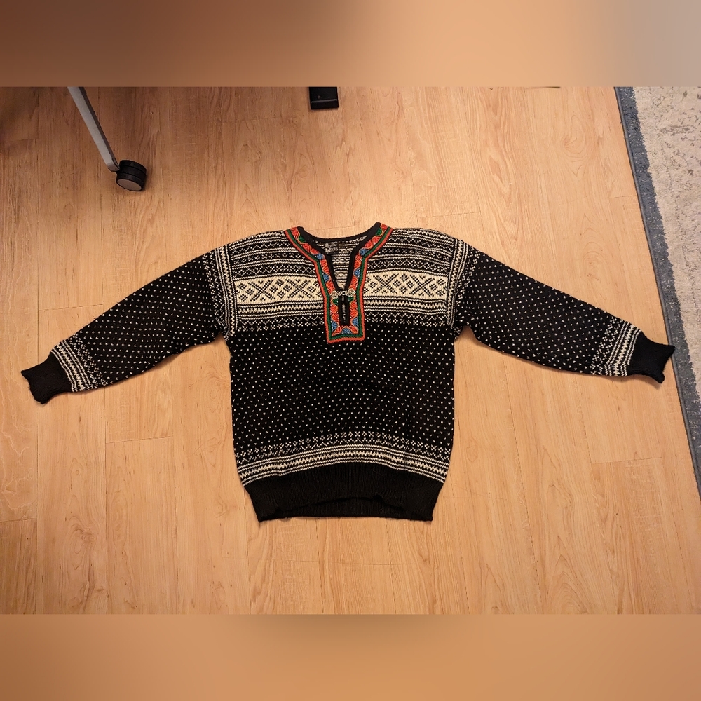 Dale wool sweater